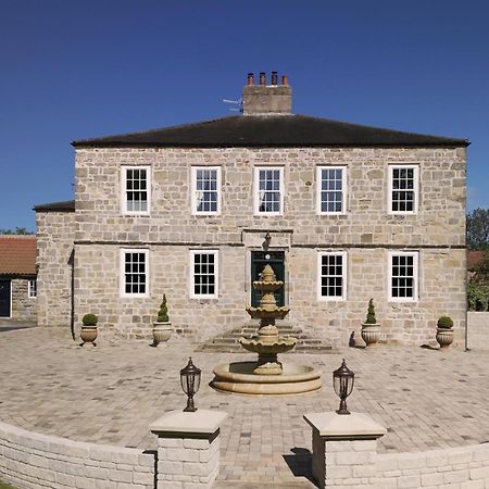Killerby Old Hall With Hot Tub And Swimming Pool Scarborough Buitenkant foto